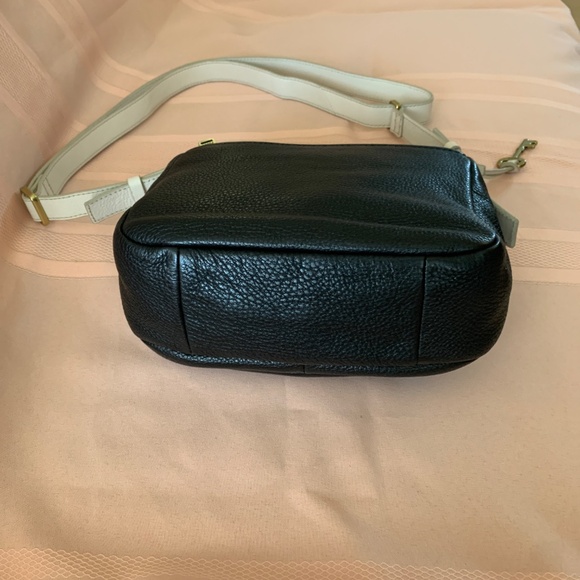 Fossil Genuine Leather Bag - No Flaws - Picture 5 of 16